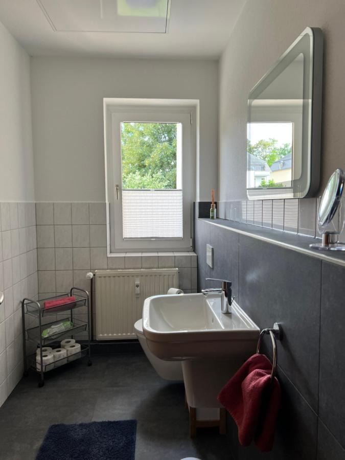 Sehr Schoene Wohnung,Komplett Neu Eingerichtet Limabach - Oberfrohna Extérieur photo